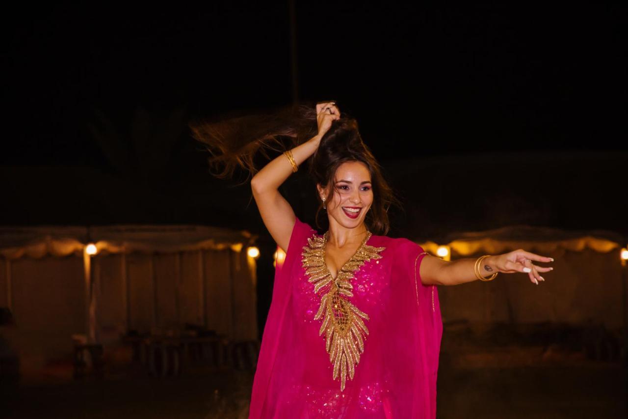 ホテル Al Khayma Camp "Elite Glamping & Dining In Experience" Hunaywah エクステリア 写真